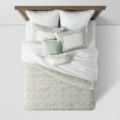 8pc Printed Floral With Border 8pc Comforter Set Green - Threshold™ 2 8pc Printed Floral With Border 8pc Comforter Set Green - Threshold™ - Image 2